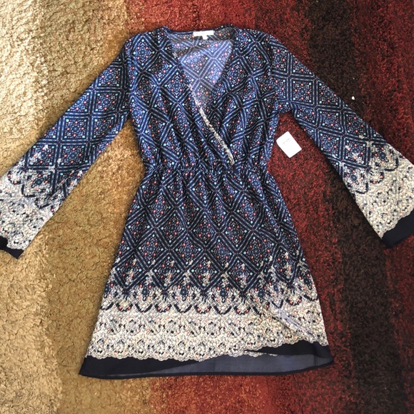 Blue floral print dress w/ cutout neckline - Picture 1 of 4